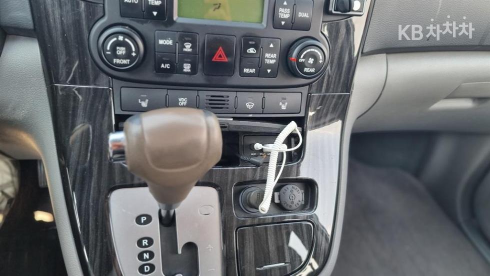 2013 - kia carnival