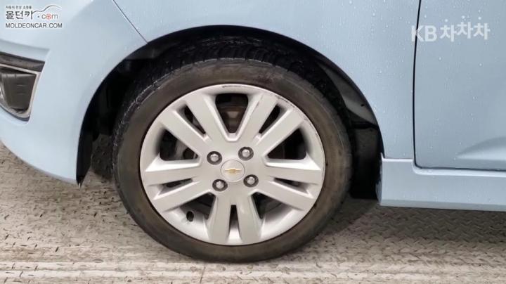 Chevrolet Spark LPGi LT Base Type 7