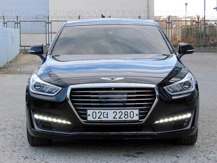 Genesis EQ900 5.0 GDI AWD Prestige 3
