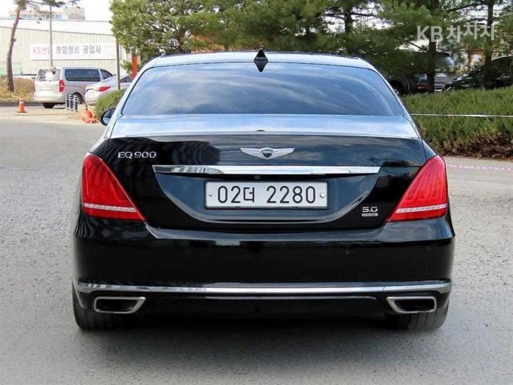 Genesis EQ900 5.0 GDI AWD Prestige 5