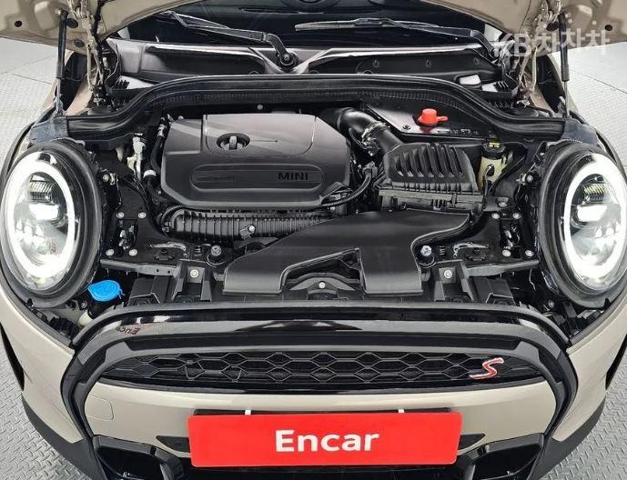 Mini Cooper Convertible New S 2.0 Classic Launch Pack 7