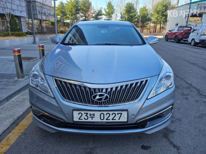 Hyundai Grandeur HG HG240 Modern 2