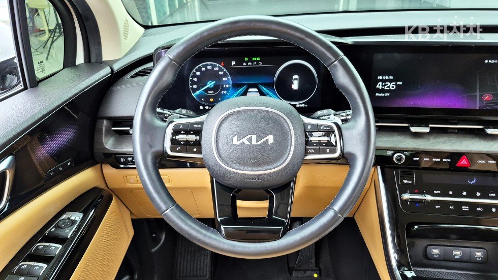 2022 - kia carnival