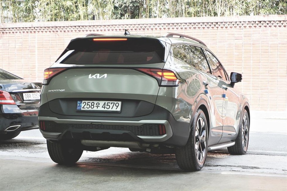2022 - kia sportage