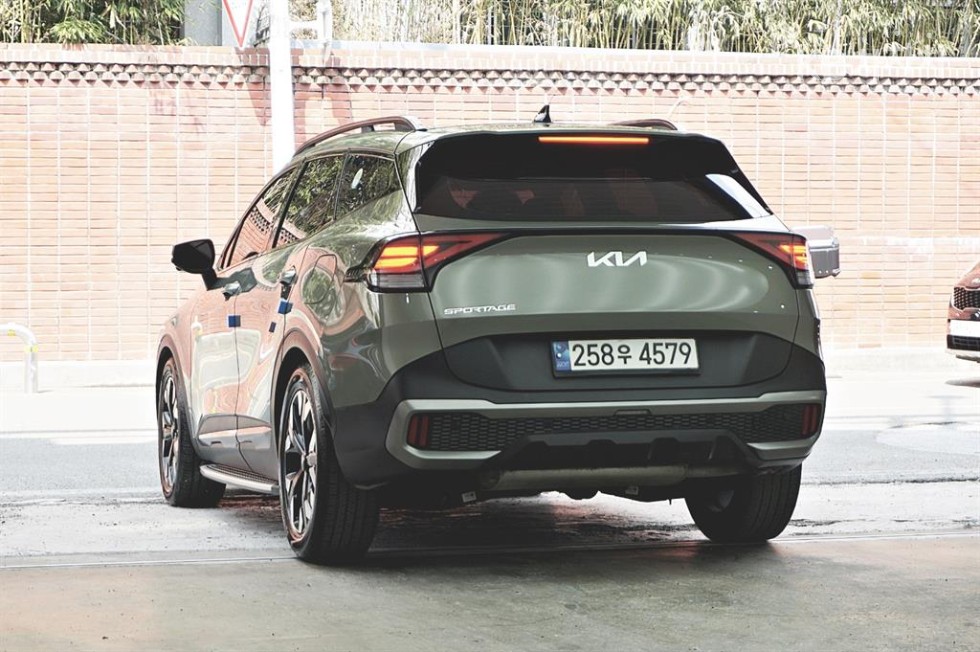 2022 - kia sportage