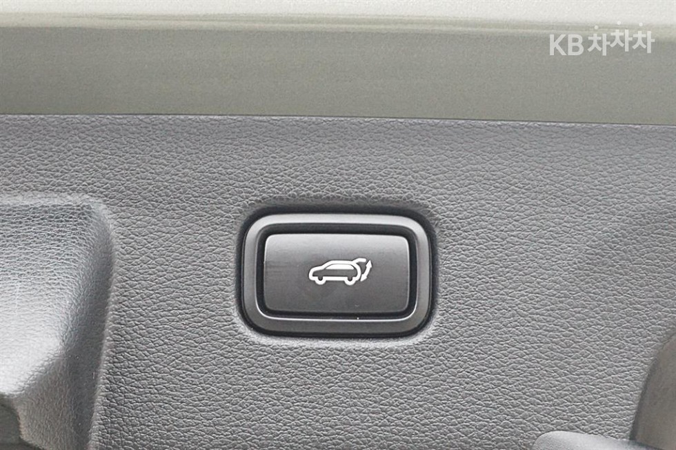 2022 - kia sportage