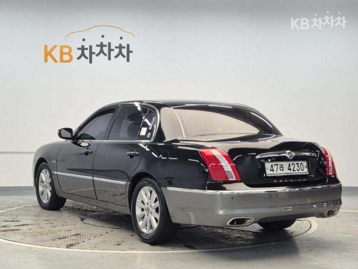 Kia Opirus Premium GH270 Deluxe Special 3