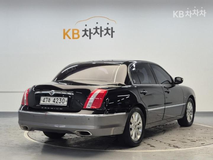 Kia Opirus Premium GH270 Deluxe Special 4