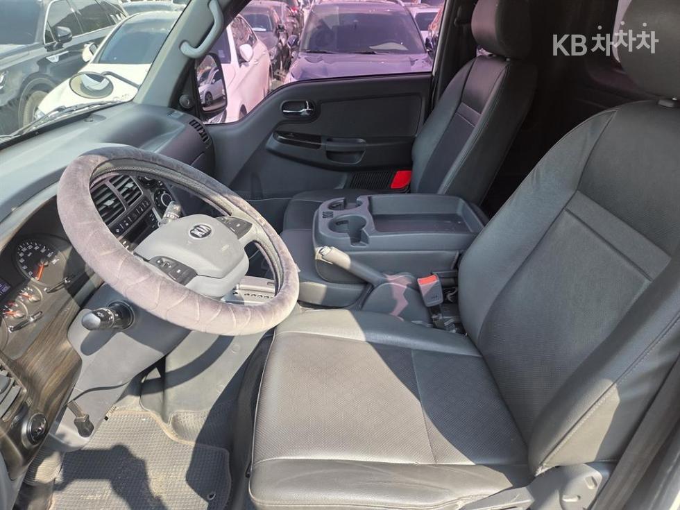 2017 - kia bongo iii
