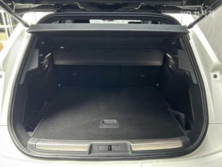 Citroen DS7 Crossback 2.0 BlueHDi Grand Chic 6