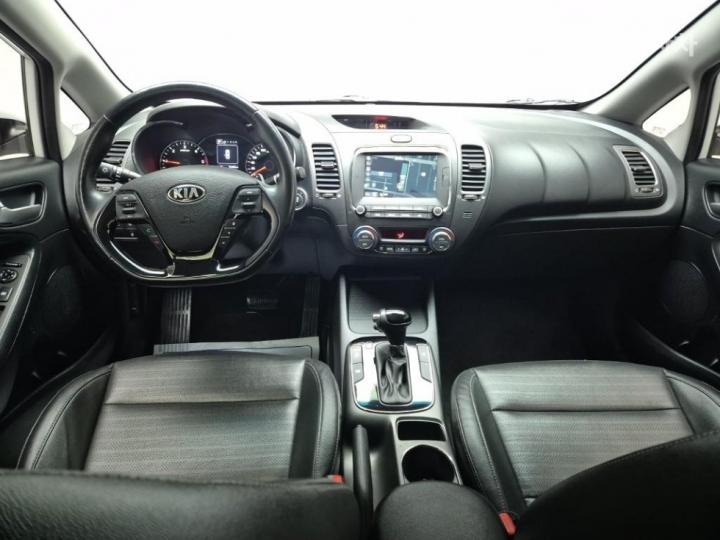 Kia K3 Diesel 1.6 Diesel Trendy E 8