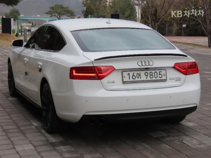 Audi A5 NEW 2.0 TDI Quattro Sportback 8TA 5