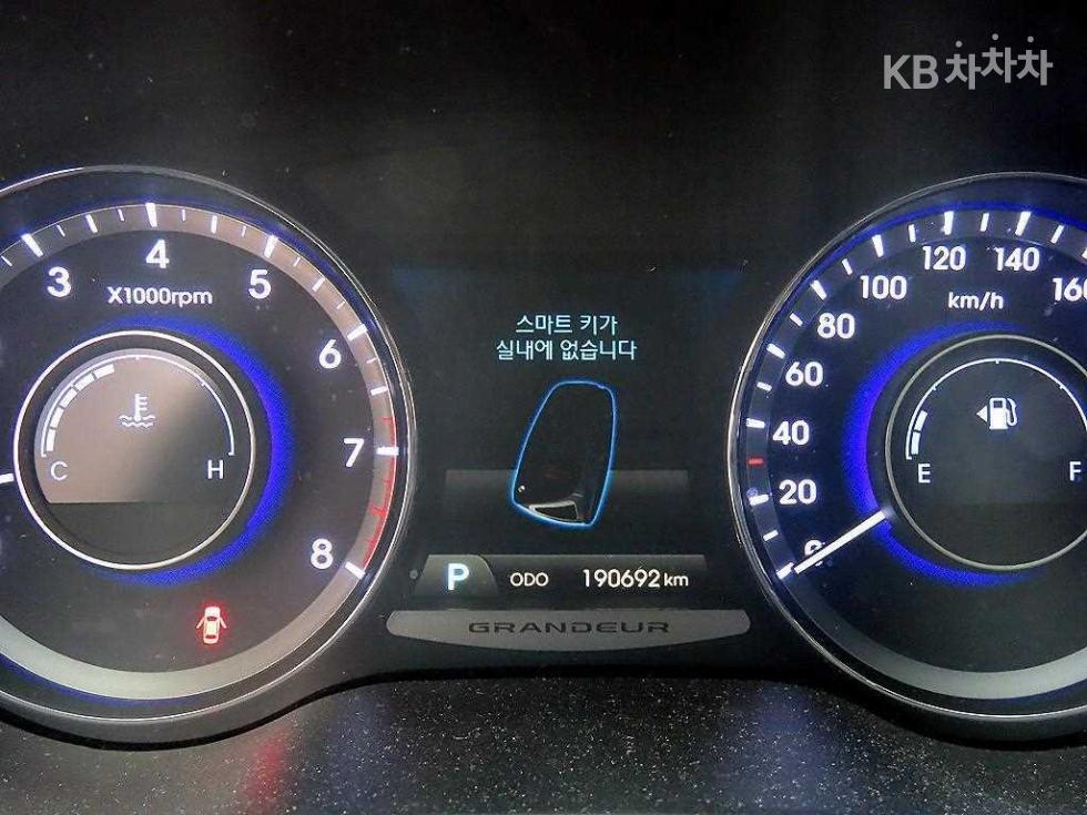 Hyundai Grandeur — miniaturë 8