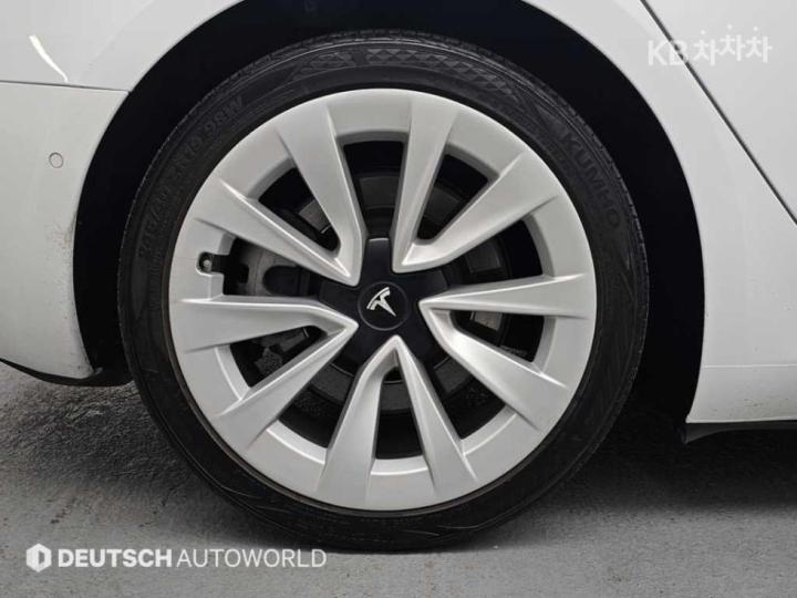 Tesla Model 3 Standard Range Plus 6