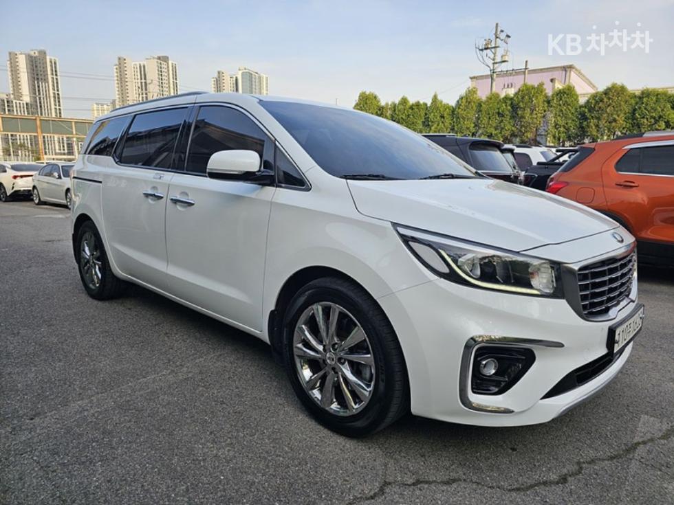 2019 - kia carnival