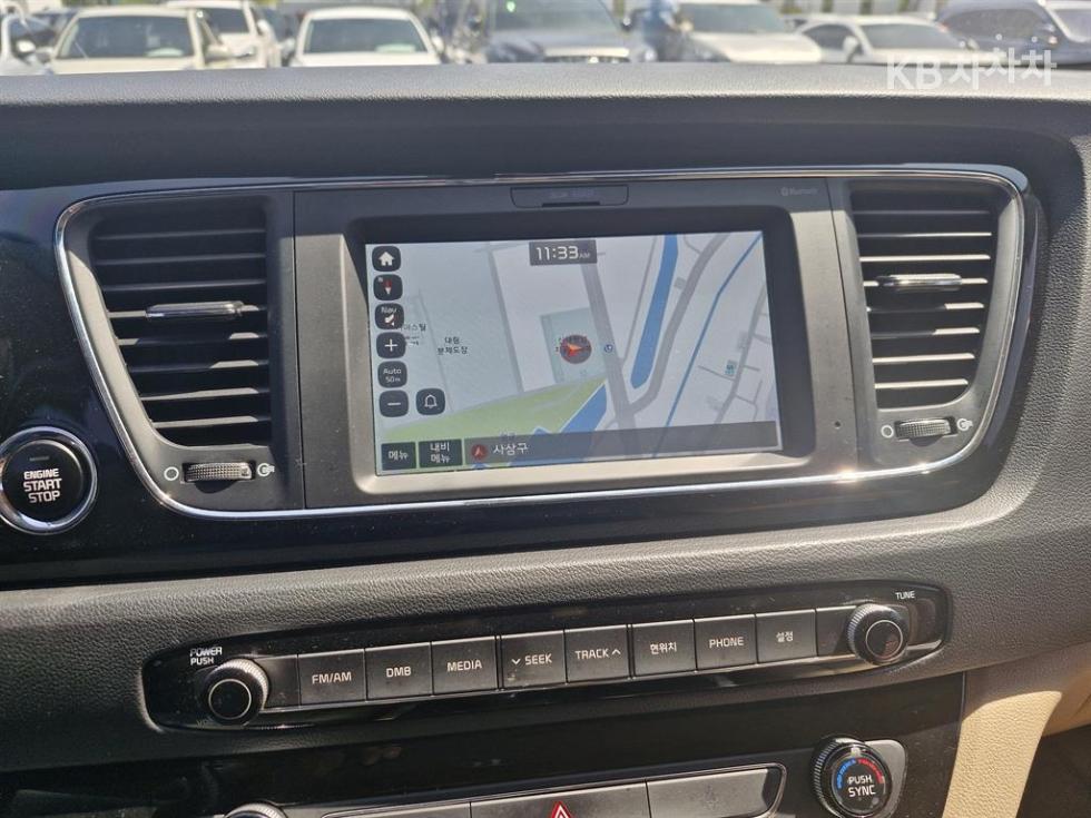 2017 - kia carnival