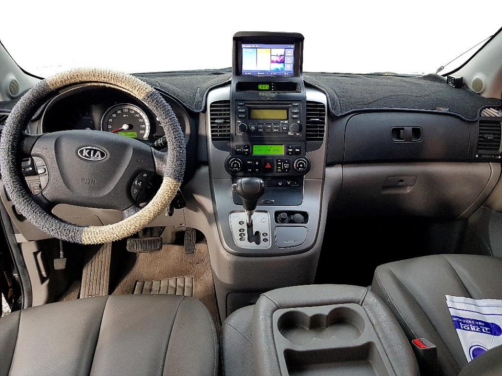 2008 - kia carnival