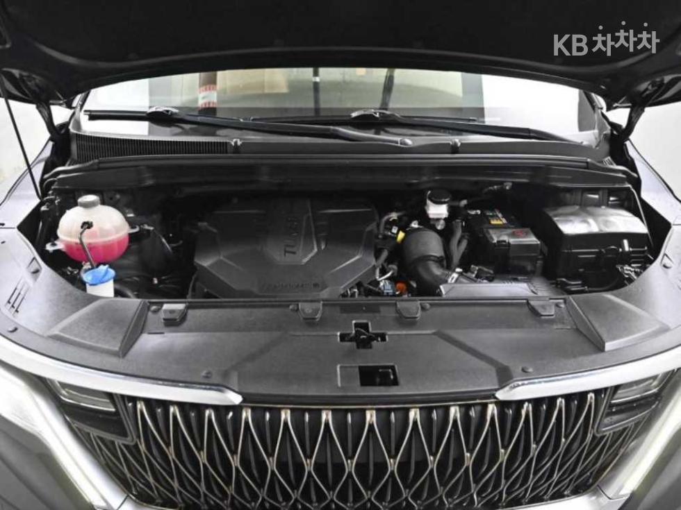 Kia Carnival — miniaturë 6