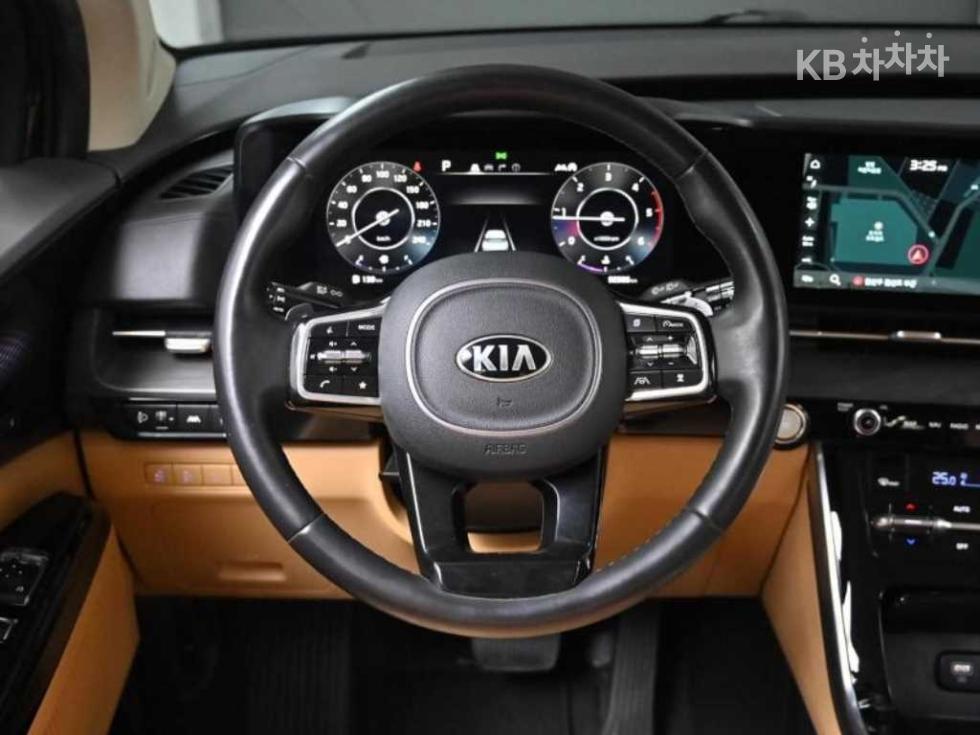 Kia Carnival — miniaturë 13