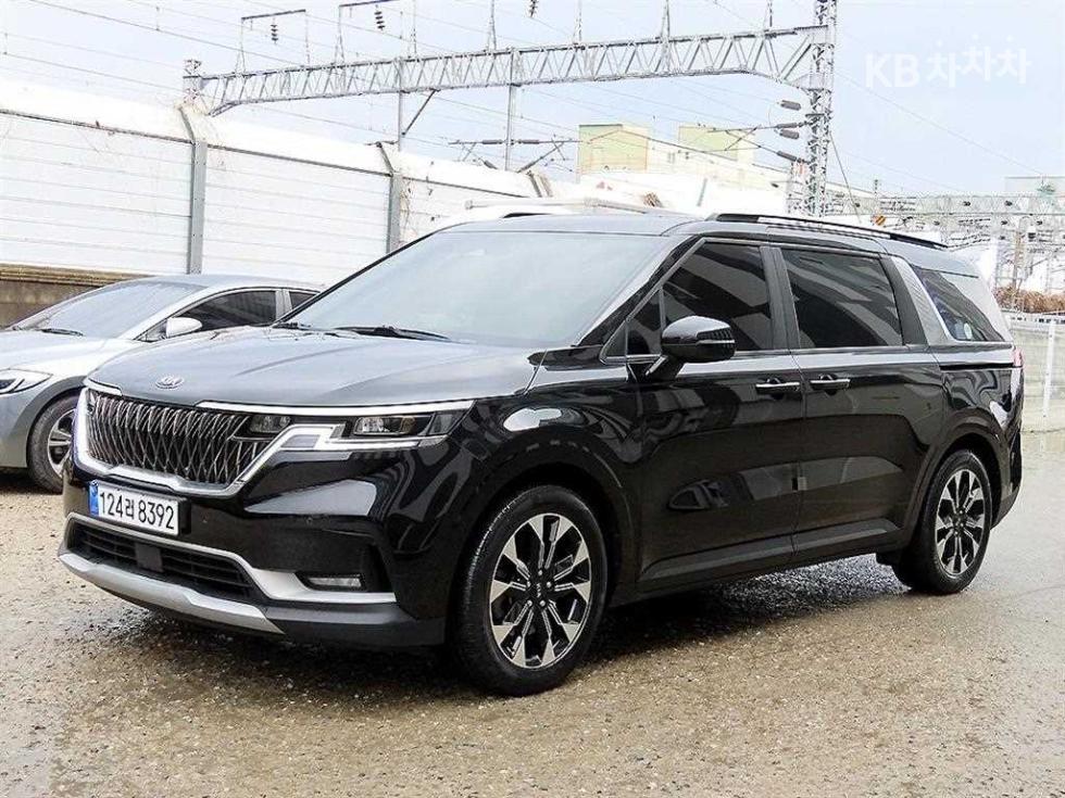 2021 - kia carnival