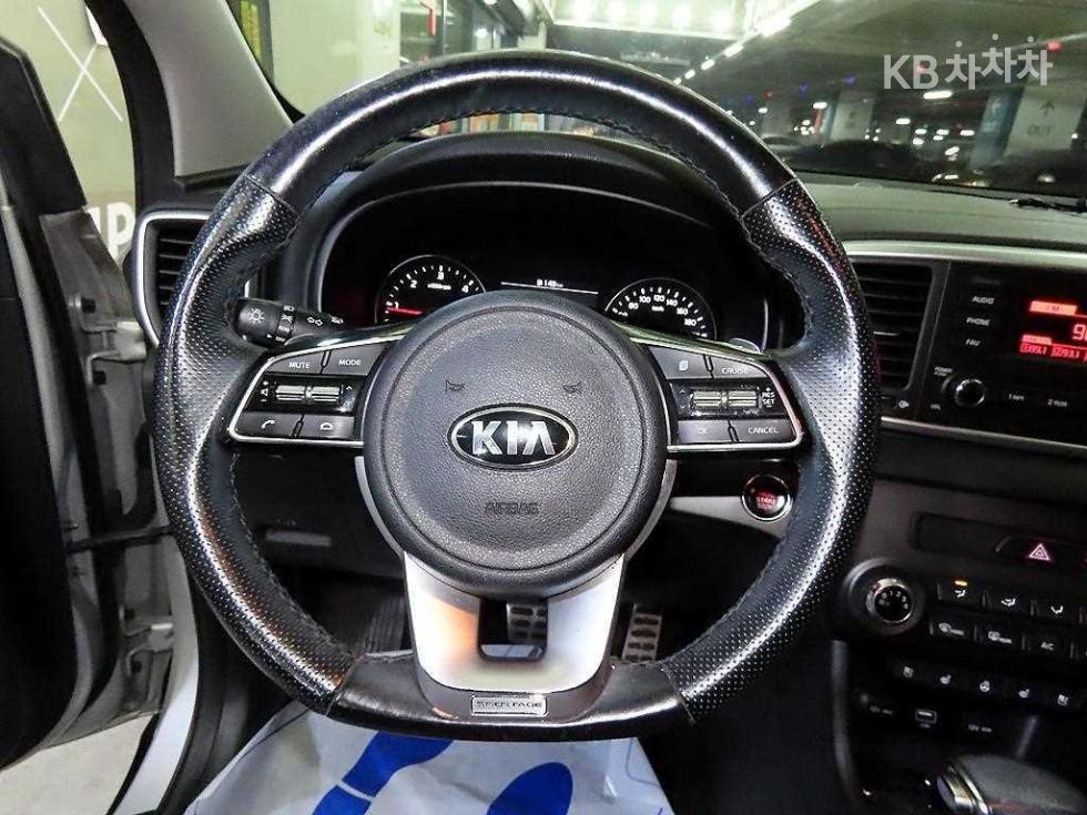 2021 - kia sportage