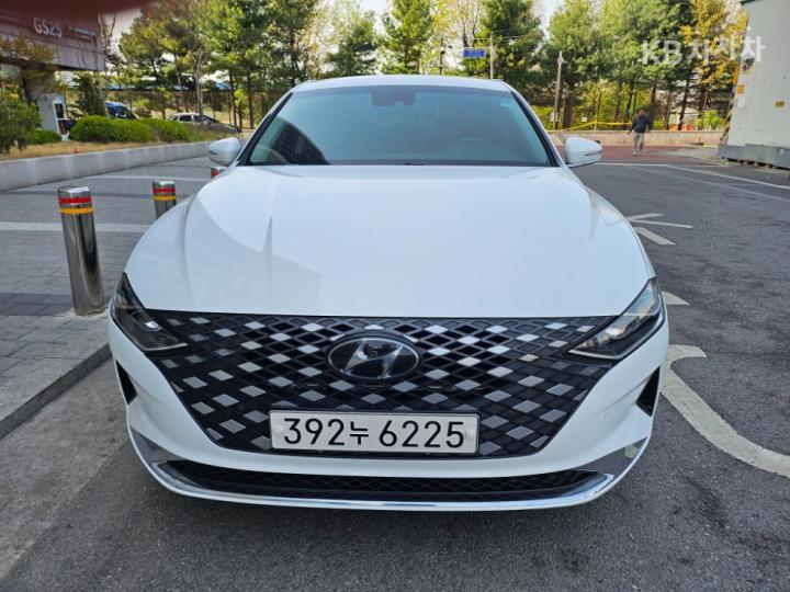 Hyundai Grandeur 2.5 Premium