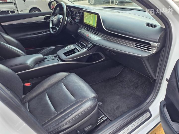 Hyundai Grandeur 2.5 Premium 10