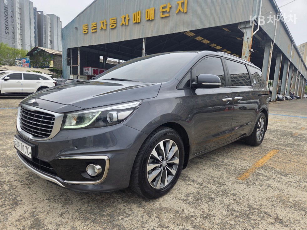 2017 - kia carnival