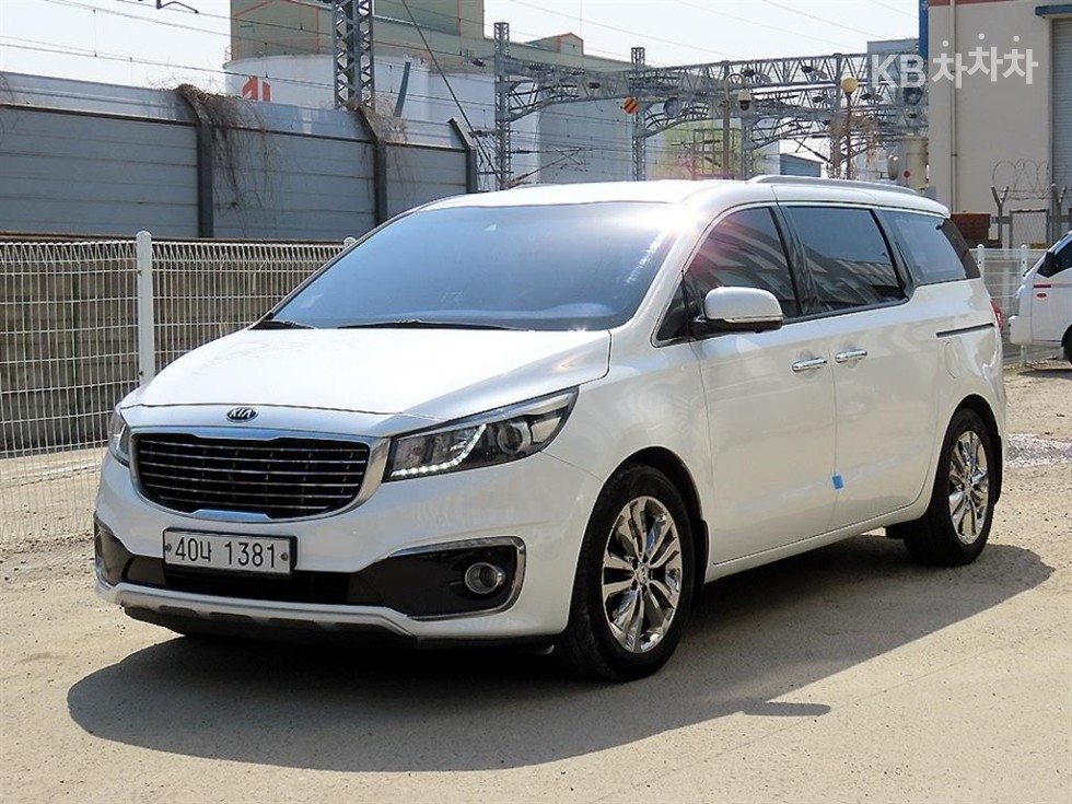 2018 - kia carnival
