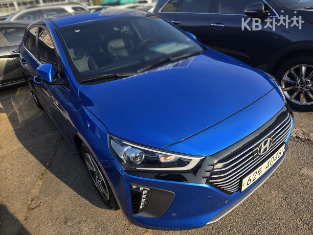 2018 - hyundai ioniq
