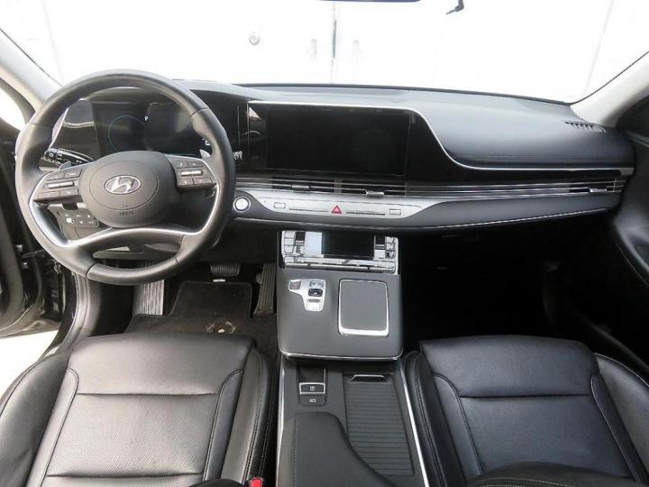 Hyundai Grandeur 2.5 Premium Choice 9