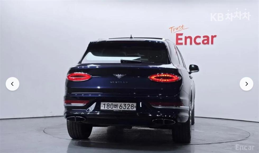 2021 - bentley bentayga