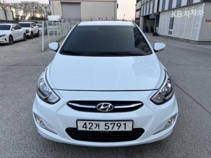 Hyundai Accent New Wit 1.4 VVT Modern