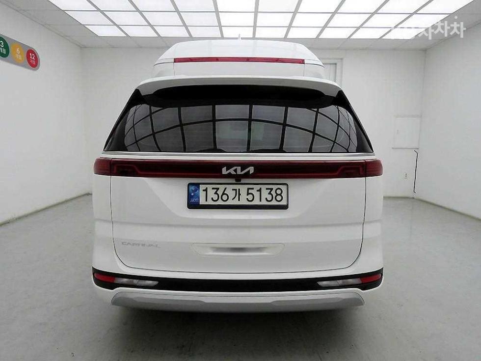 2022 - kia carnival