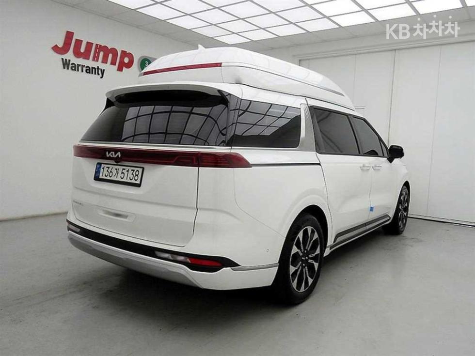2022 - kia carnival