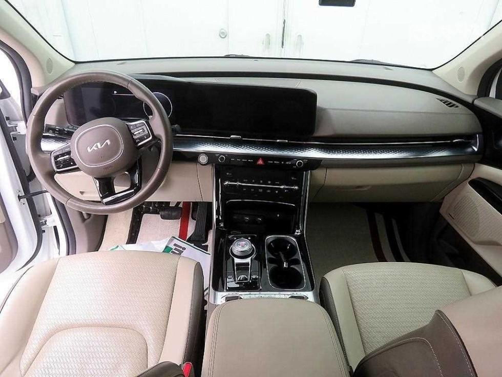 2022 - kia carnival