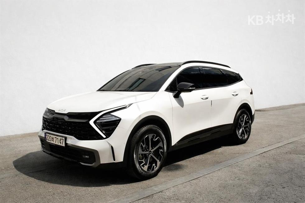 2023 - kia sportage