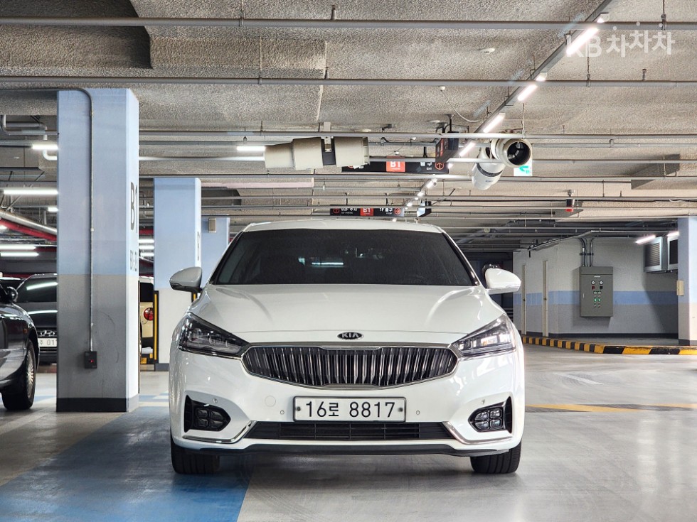 2018 - kia k7