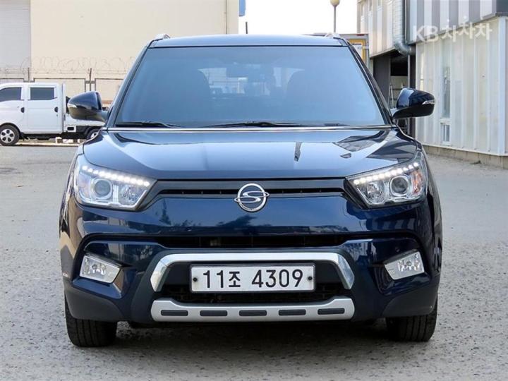 KG Mobility (Ssangyong) Tivoli Diesel LX Base Type