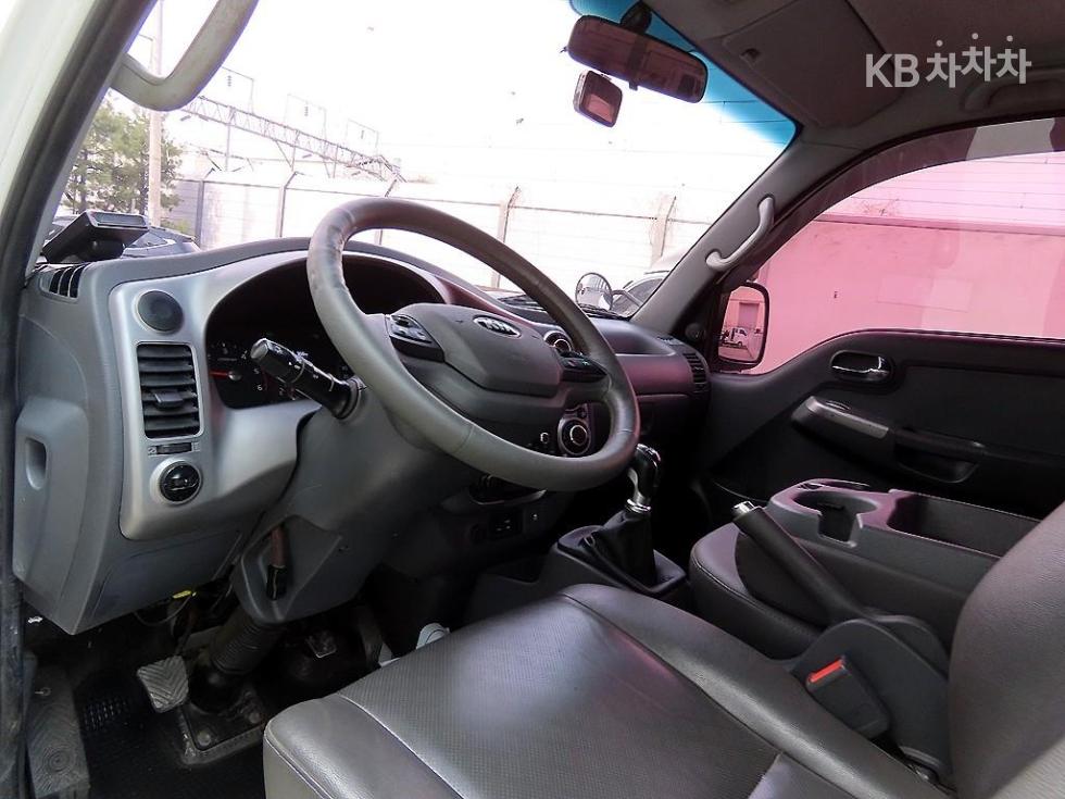 2017 - kia bongo iii