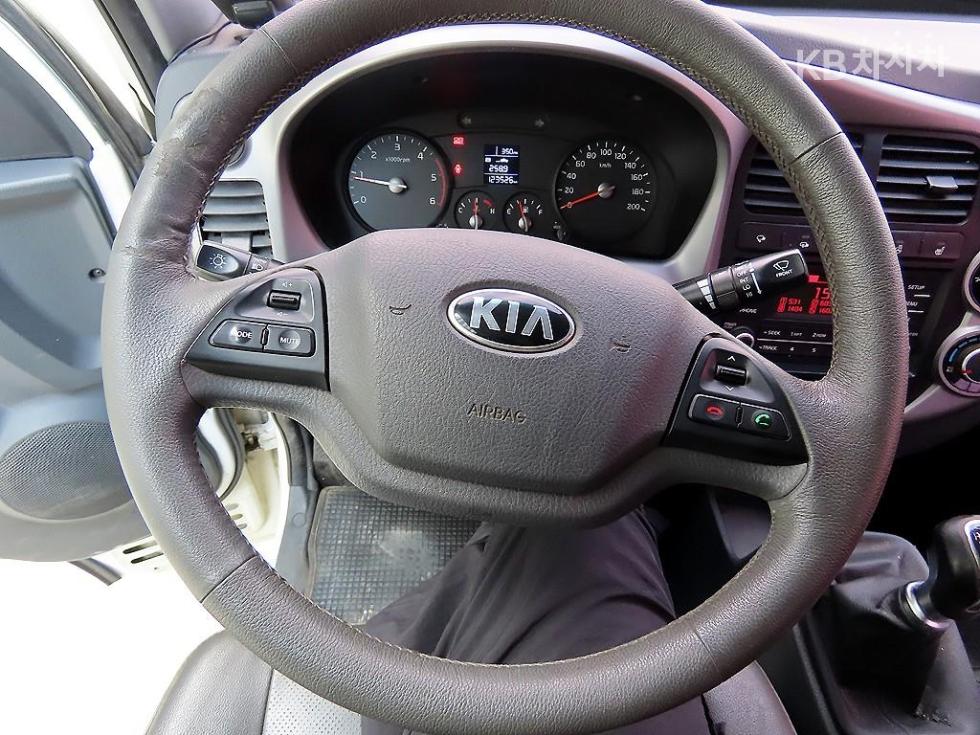 2017 - kia bongo iii