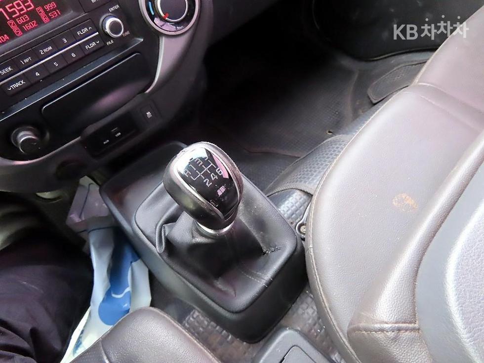 2017 - kia bongo iii