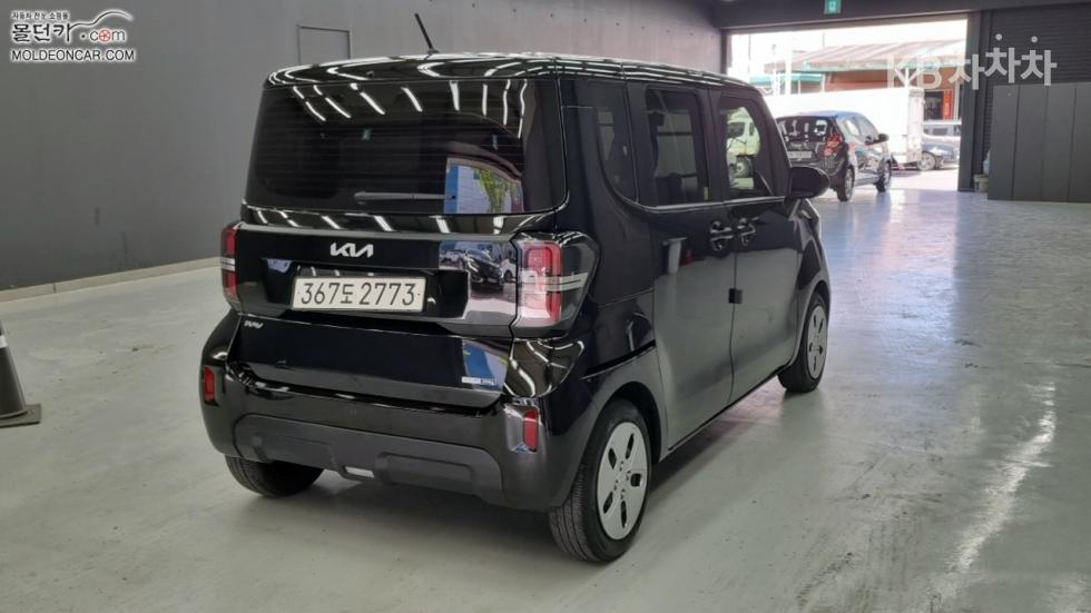 2023 - kia kia