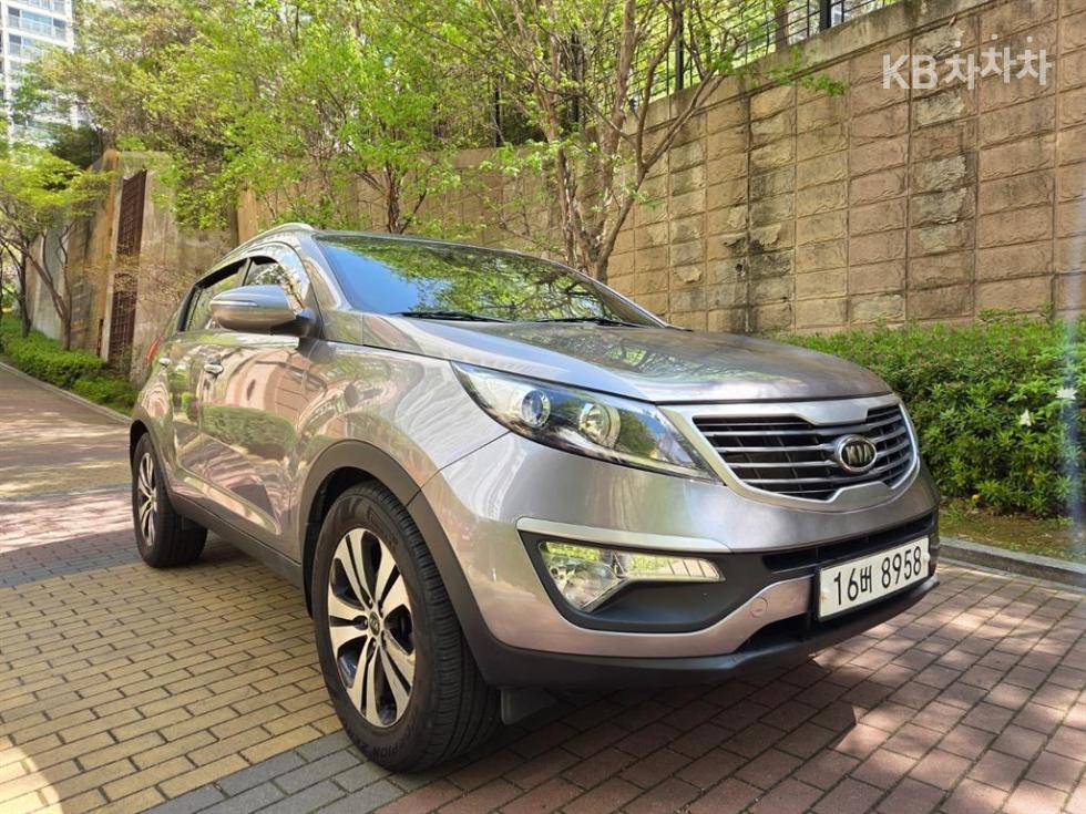 2012 - kia sportage