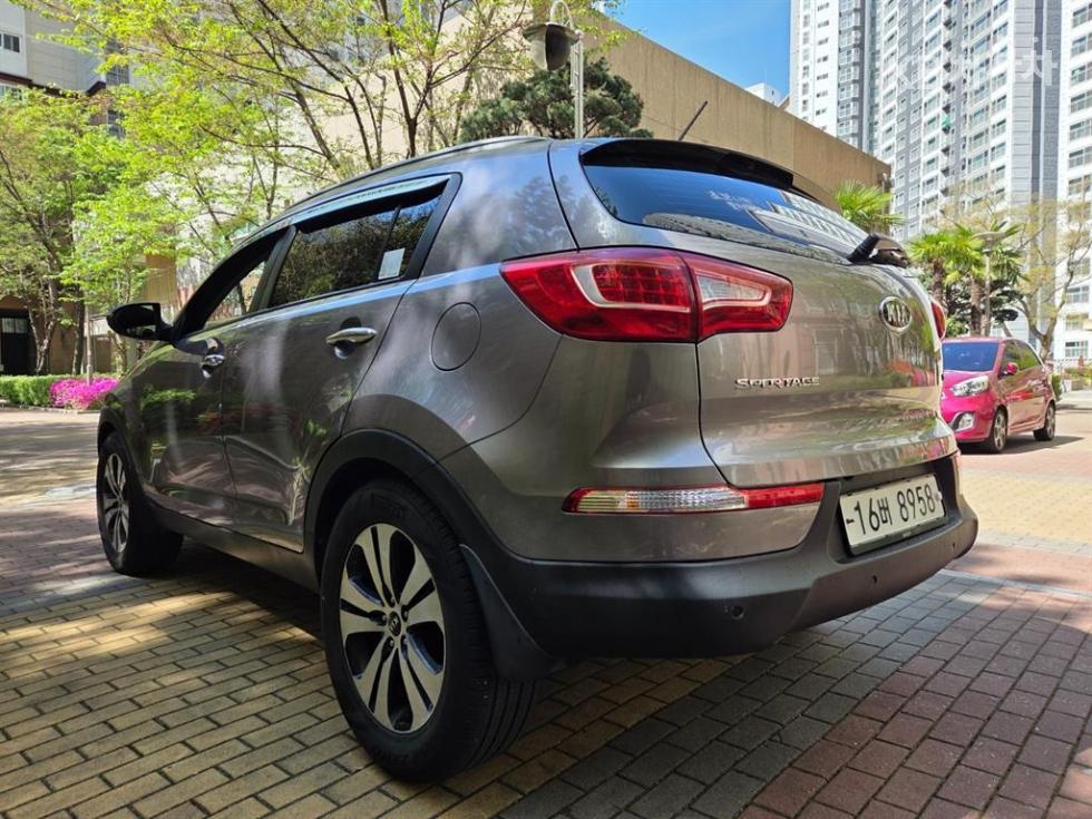 2012 - kia sportage