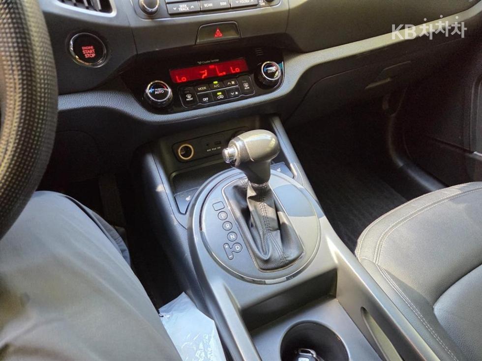 2012 - kia sportage