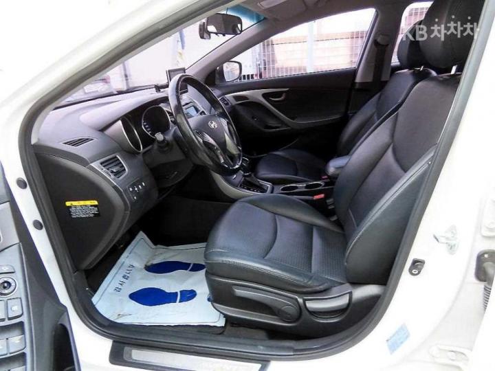 Hyundai Avante 1.6 VGT Modern Base Type 6
