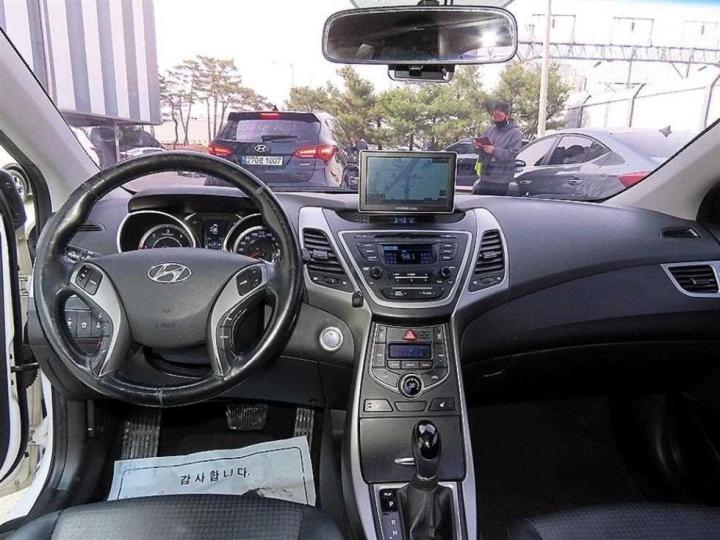 Hyundai Avante 1.6 VGT Modern Base Type 8
