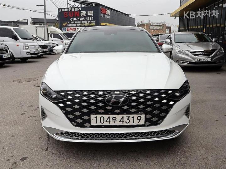 Hyundai Grandeur 2.5 Calligraphy