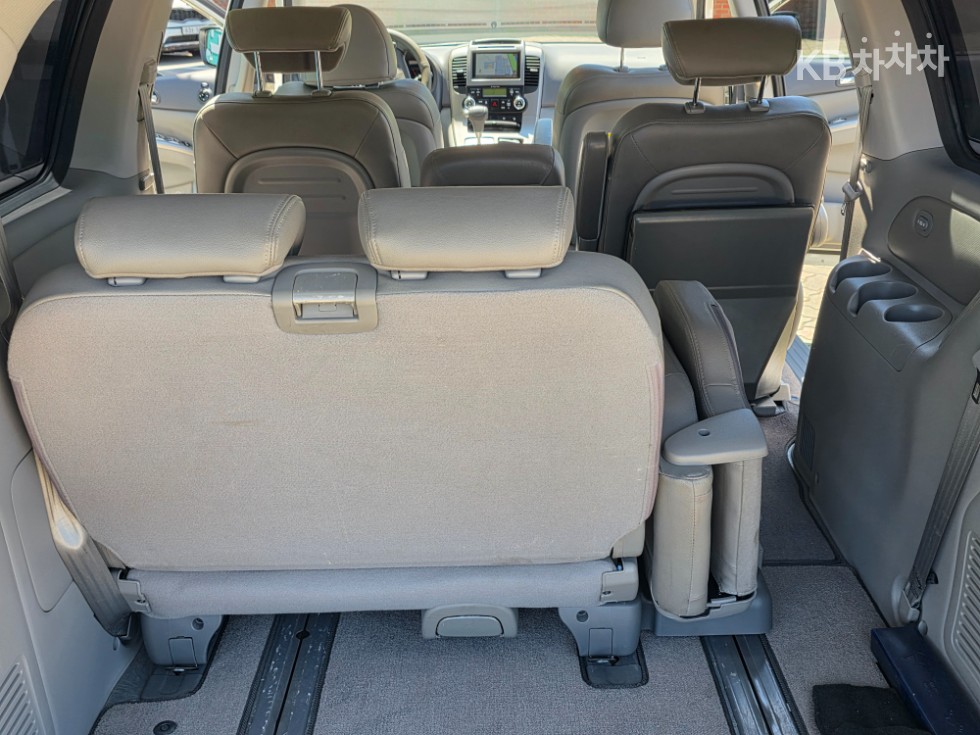 2014 - kia carnival